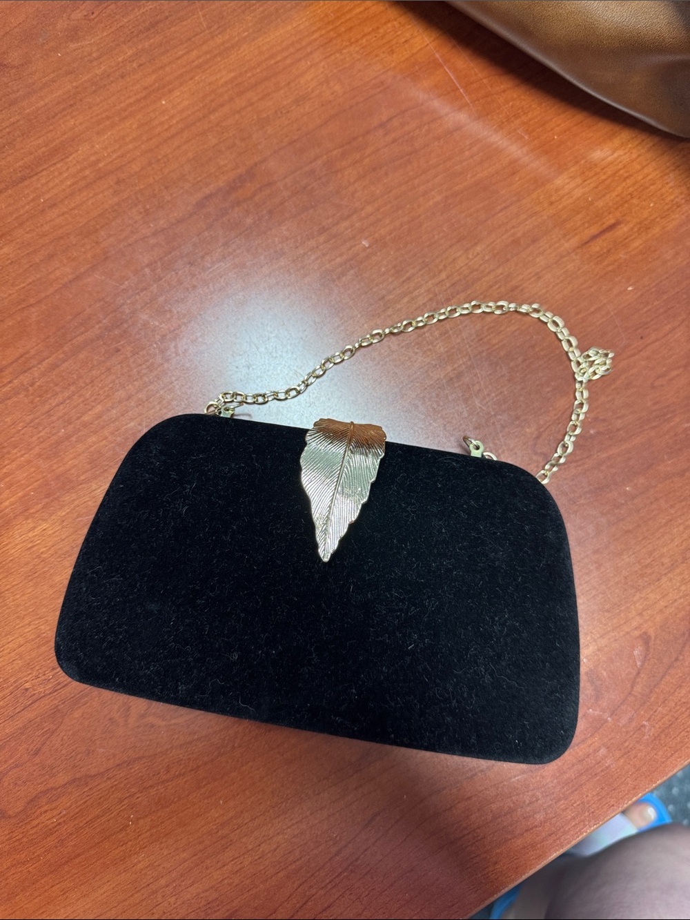 Unbranded velvet clutch // 061103 - Picture 1 of 1